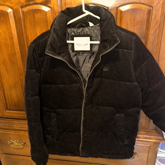 Levis - Picture 1 of 2